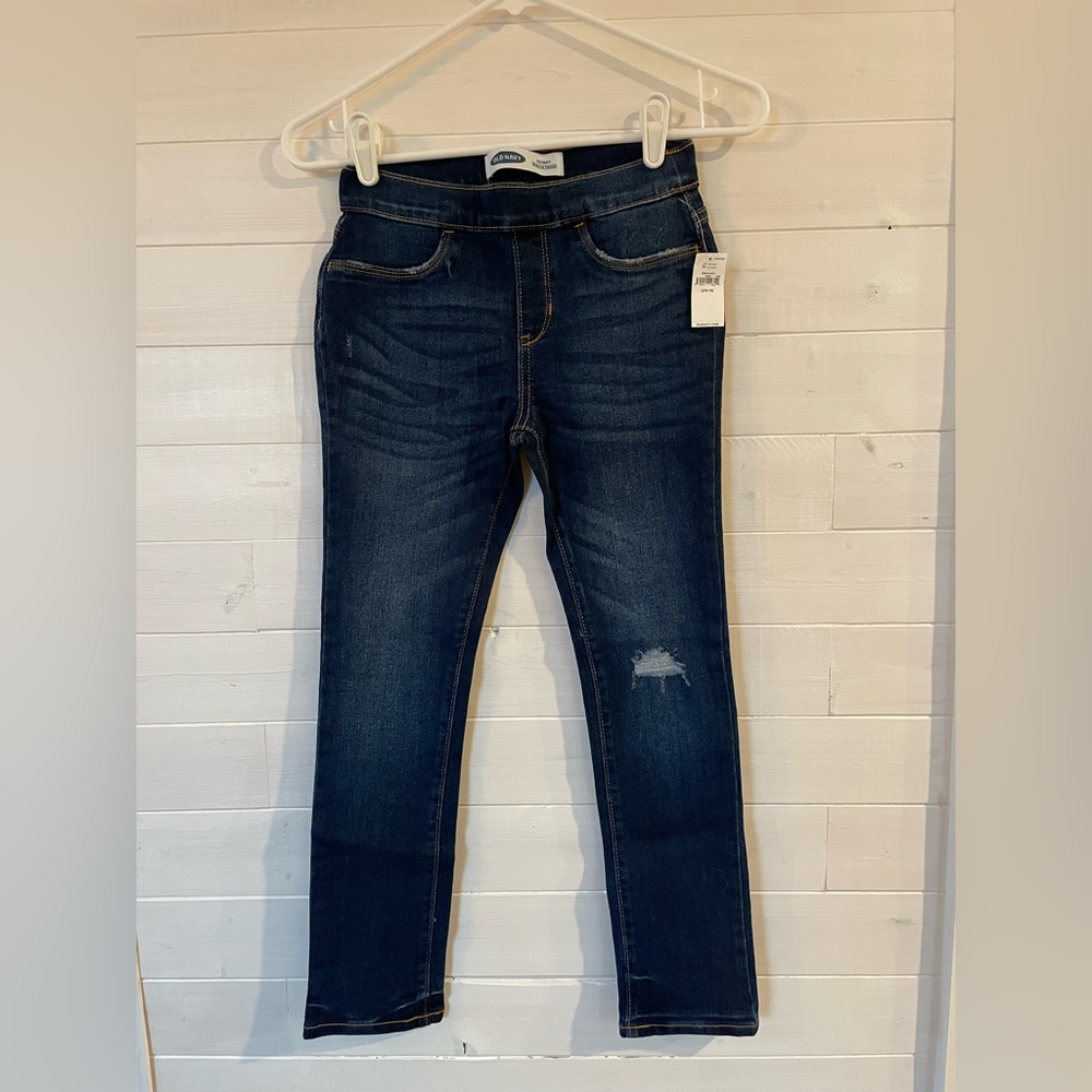 Old Navy Kid’s Dark Wash Pull-on Skinny Jeans